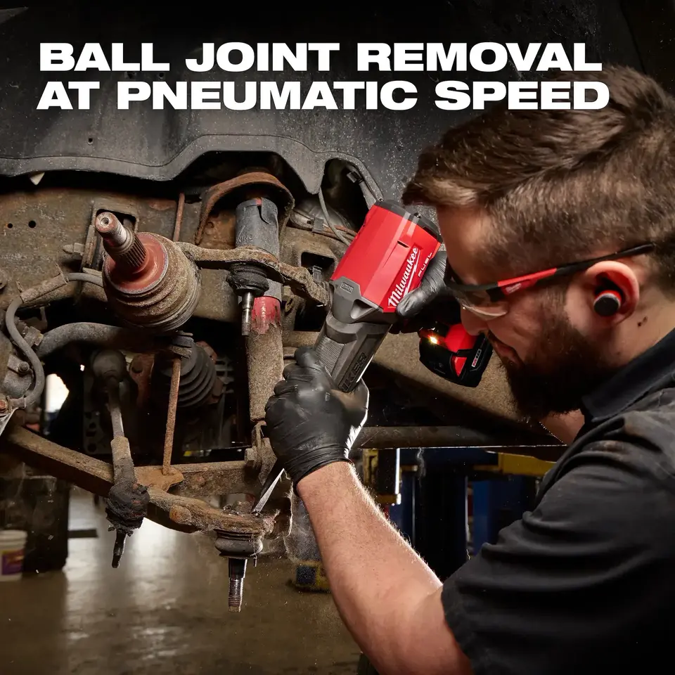 Milwaukee M18 FUEL STRIKER Hammer Chisel feature graphic 3 of 12