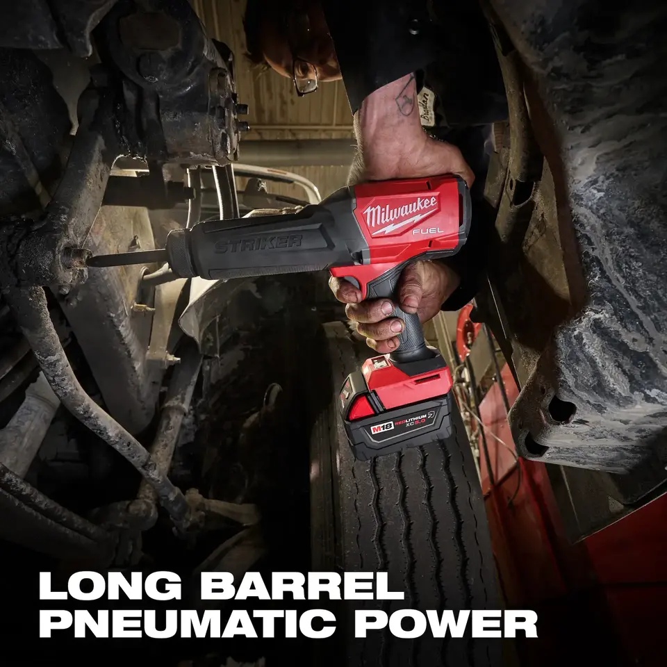 Milwaukee M18 FUEL STRIKER Hammer Chisel feature graphic 4 of 12