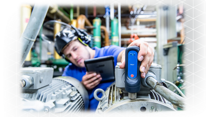 SKF QuickCollect vibration and temperature sensor